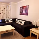 Golden Apartment *