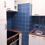 Golden Apartment *